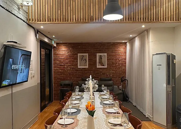 Spring Of Seogyo 307, 5 Minutes On Foot From Hongik Station Apartment *