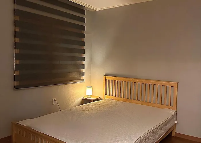 Apartment Spring Of Seogyo 307, 5 Minutes On Foot From Hongik Station