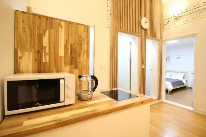 Apartment Spring Of Seogyo 307, 5 Minutes On Foot From Hongik Station Seoul